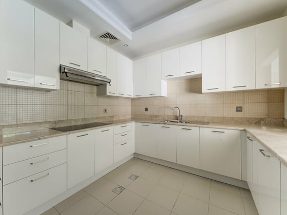 Golf Community | Vacant | Spacious Garden, picture 8