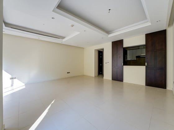 Golf Community | Vacant | Spacious Garden, picture 6