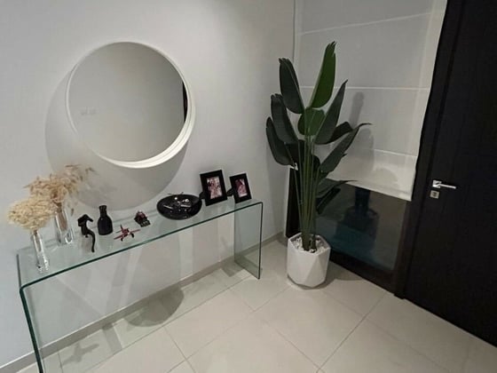Elegant Villa | Landscaped Garden | Vacant, picture 11