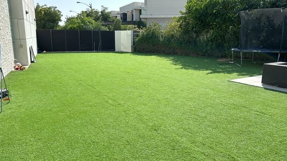 Elegant Villa | Landscaped Garden | Vacant, picture 20
