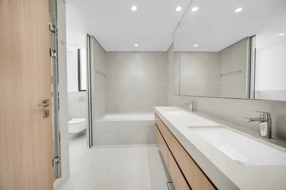 Brand New | Vacant | Contemporary Elegance, picture 9