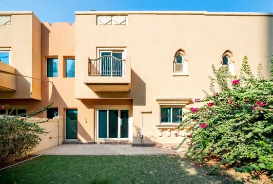 Elegant | Serene Community  | Landscaped Garden, picture 3