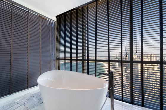 Full Floor Penthouse | Beach | 360° Views | Luxury, picture 25