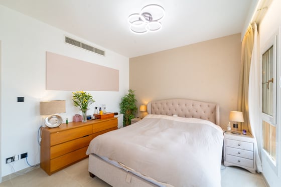 Renovated | Vacant on transfer | Single row, picture 10