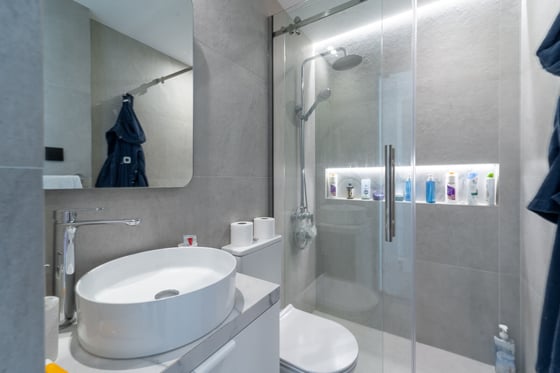 Renovated | Vacant on transfer | Single row, picture 15