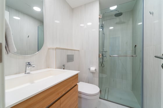 Luxury Penthouse | Unfurnished | Golf Course View, picture 31