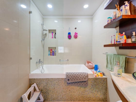High Floor | Unfurnished | Ready to move in, picture 18