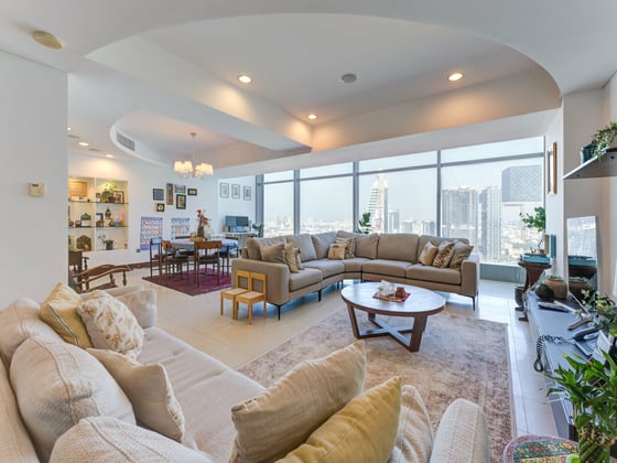 High Floor | Unfurnished | Ready to move in, picture 4