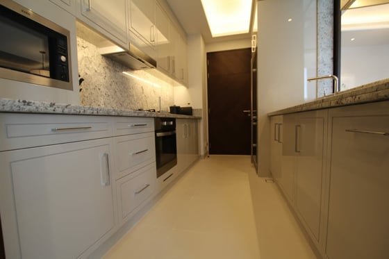 Bills Included l Burj Khalifa View l Serviced, picture 2