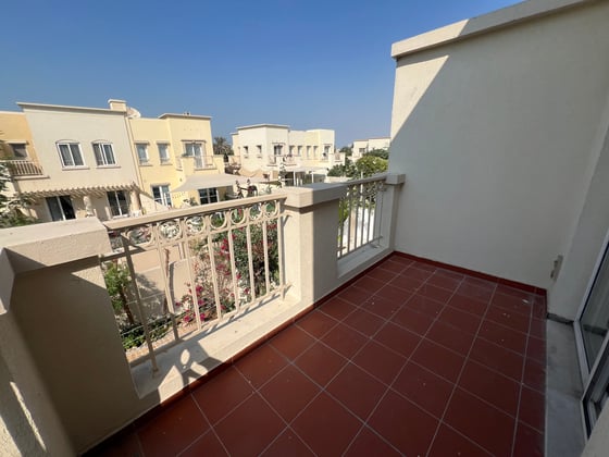 Landscaped Garden | Ready to Move | Spacious, picture 6