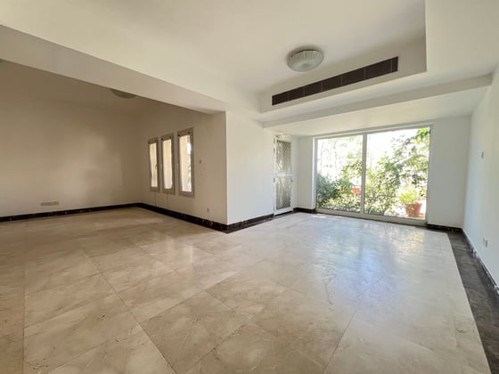 Landscaped Garden | Ready to Move | Spacious, picture 11