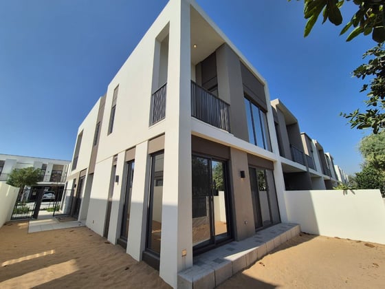 Brand New | Kitchen Appliances | Close to Pool, picture 1