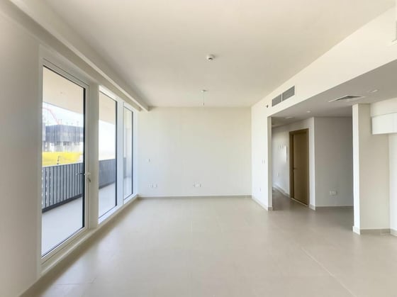 Vacant | Ready To Move | Good Views....., picture 2
