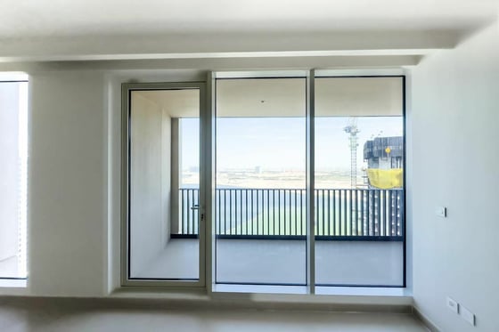 Vacant | Ready To Move | Good Views....., picture 5