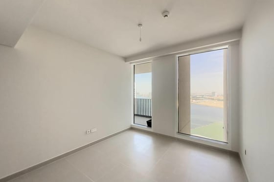 Vacant | Ready To Move | Good Views....., picture 9