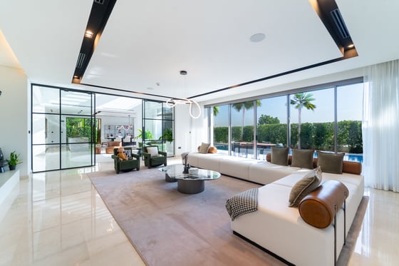 Exclusive 6BR Villa| Park Access & Private Pool, picture 2