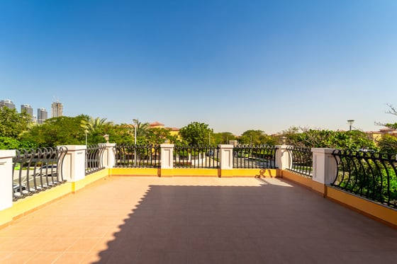 Single Row | Large Plot | Pool | Park View, picture 15