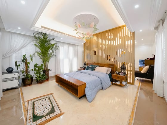Elegant  |  Luxury  Villa  |  Huge  Plot, picture 8