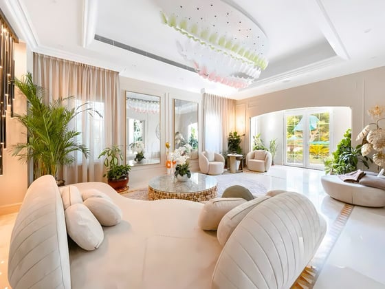 Elegant  |  Luxury  Villa  |  Huge  Plot, picture 2