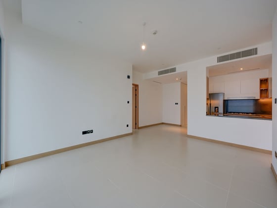 Rare Views | High Floor | Iconic Location, picture 2