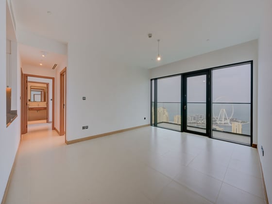 Rare Views | High Floor | Iconic Location, picture 3