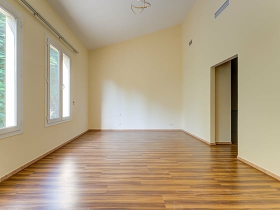 Vacant  |  Large Garden  |  Rare To Market, picture 15