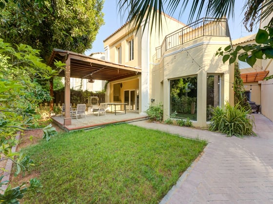 Vacant  |  Large Garden  |  Rare To Market, picture 3