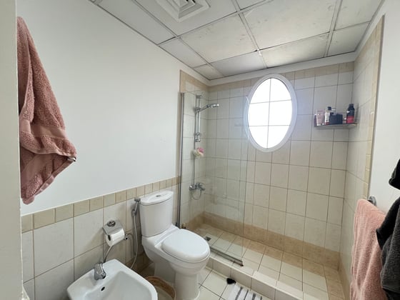 Landscaped | Unfurnished | Available May, picture 16