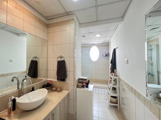 Landscaped | Unfurnished | Available May, picture 15