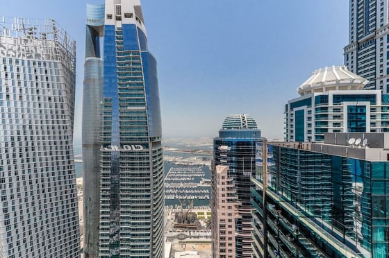 Stunning View| Fully Upgraded| Vacant On Transfer, picture 7