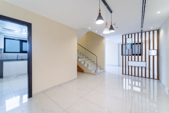 Vacant Now | Vastu | Marina View........, picture 5