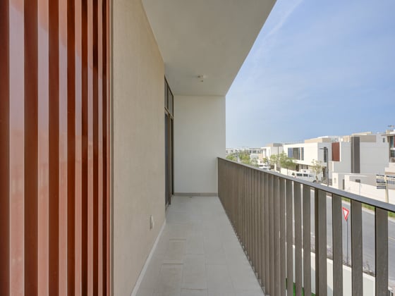 Corner Plot | Elevated Location | Single Row, picture 26