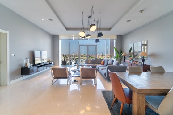 Private Beach Access | Sea View |  Prime Location, picture 3