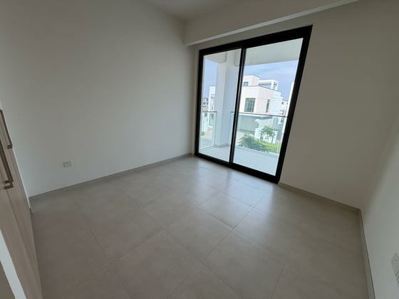 Brand New  |  Backing Park  |  Spacious., picture 15