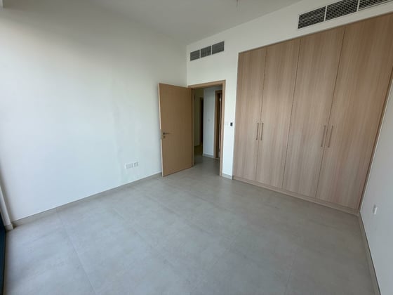 Brand New  |  Backing Park  |  Spacious., picture 16