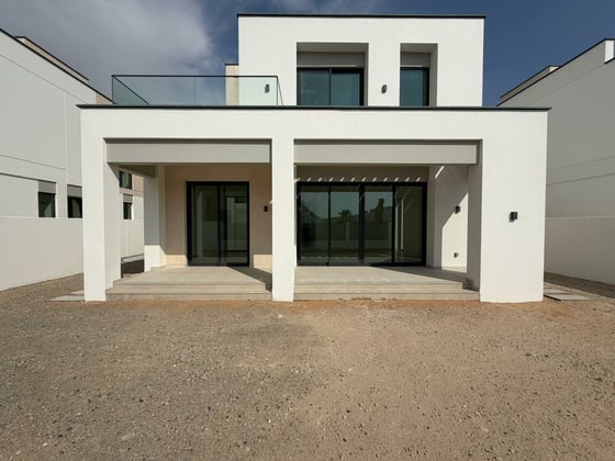 Brand New  |  Backing Park  |  Spacious., picture 1
