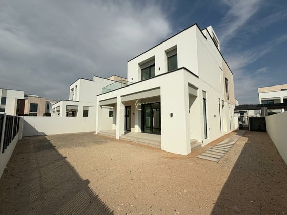 Brand New  |  Backing Park  |  Spacious., picture 28