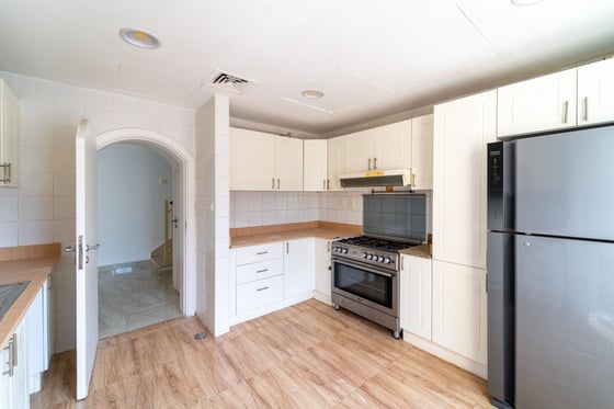 Upgraded | Prime Location | Available Now, picture 7
