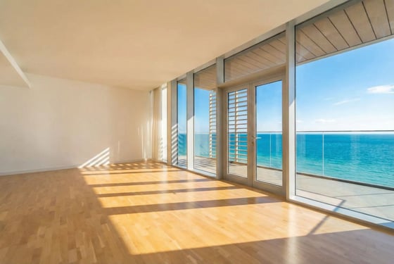 Vacant | Full Sea View | Community Expert, picture 2