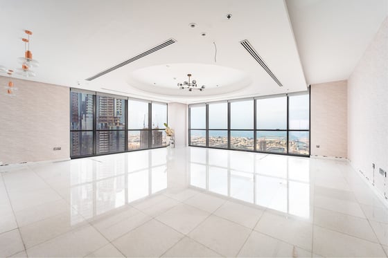 2 Living Rooms | Private Pool & Garden.., picture 1