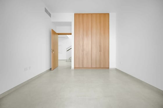 Brand New  |  Landscaped  |  Park Backing, picture 7
