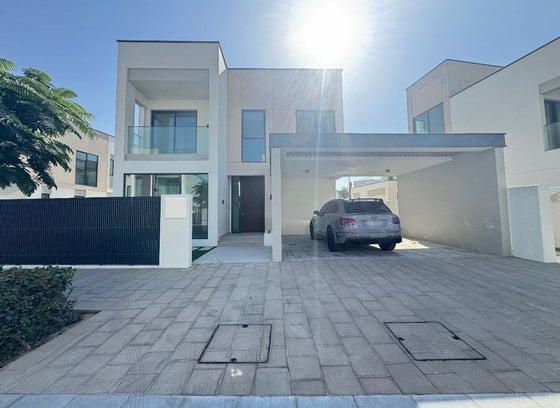 Brand New  |  Landscaped  |  Park Backing, picture 12