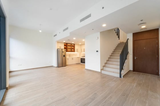 Video tour for Duplex | Pool + Gym Access | Private Entrance