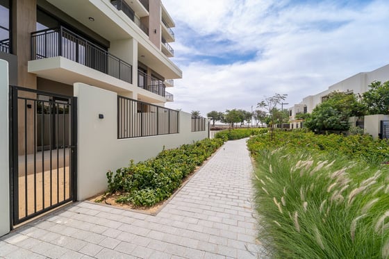 Duplex | Pool + Gym Access | Private Entrance, picture 33