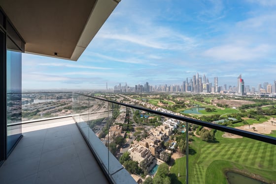 Penthouse | Golf and Skyline Views | Handover Now!, picture 1