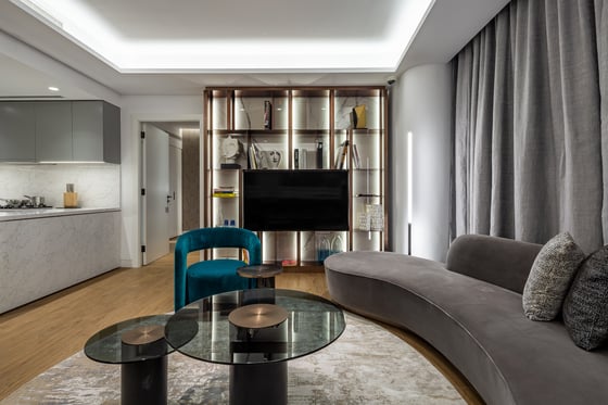 Ultra-Rare 2BR Duplex in the Iconic Uptown Tower, picture 9