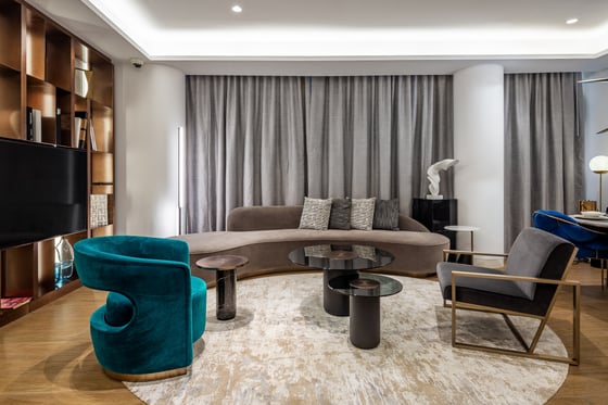 Ultra-Rare 2BR Duplex in the Iconic Uptown Tower, picture 8