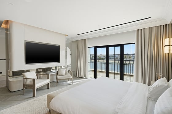 Private Beach | Skyline View | Premium Garden Home, picture 8