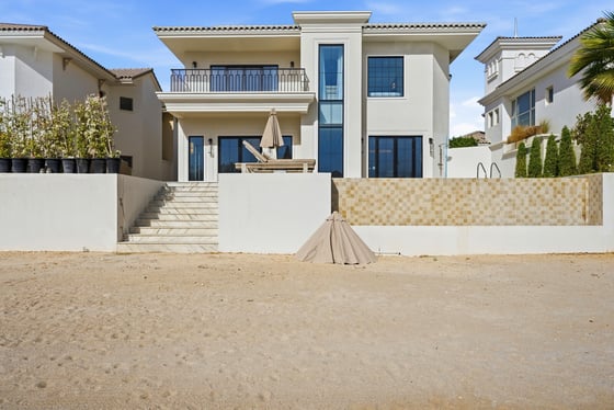 Private Beach | Skyline View | Premium Garden Home, picture 13