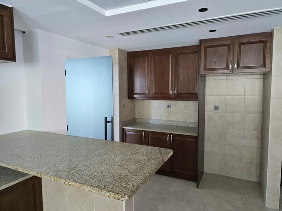 Upgraded | Turnkey | Internal | Away From Cables, picture 6